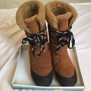 BooRoo fuzzy winter boots